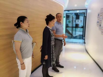 赣江南昌经开区领导受邀访问沐鸣娱乐加速器，为优质项目落地南昌创造新机遇